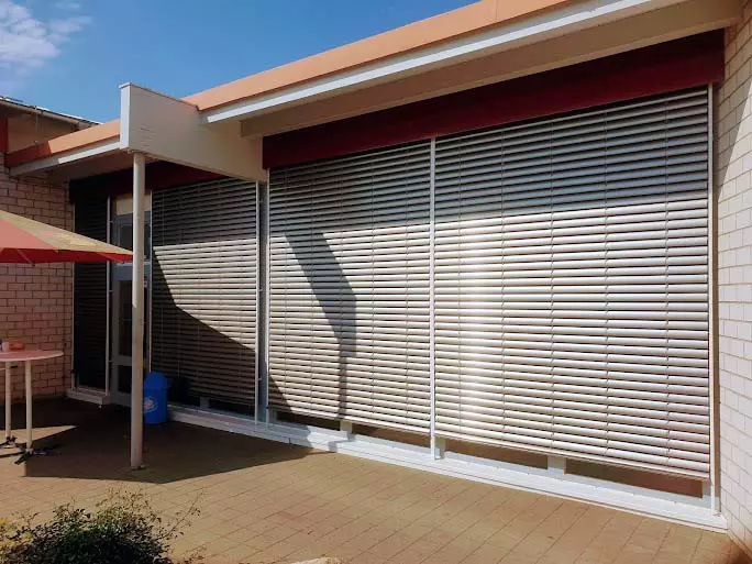 Jalousien (Raffstores)